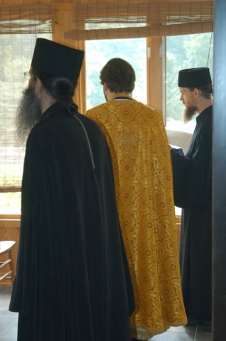 2008MoGodFirstLiturgy001