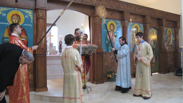 2010stmatthewfirstliturgy051